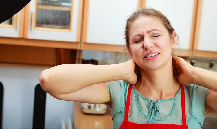 Quiropráctico de Lesión del Cuello: Whiplash Asociado con Discos Herniados Previos